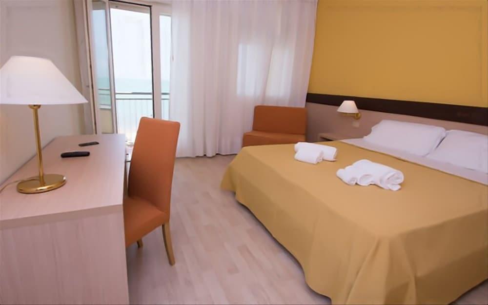 Hotel Astor Lido di Jesolo Exterior foto