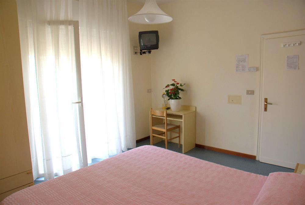 Hotel Astor Lido di Jesolo Exterior foto