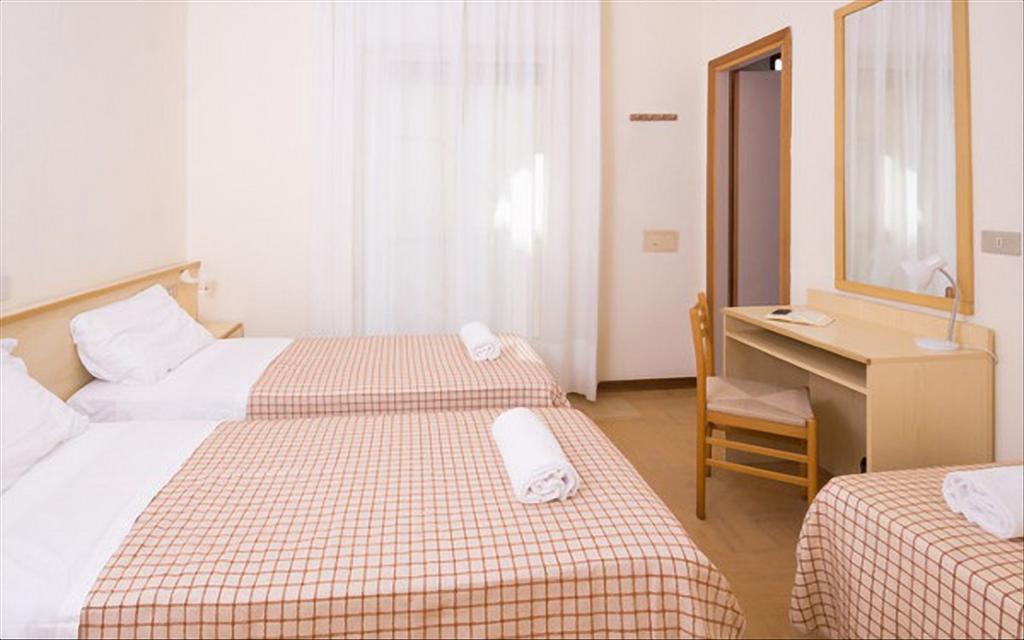 Hotel Astor Lido di Jesolo Exterior foto