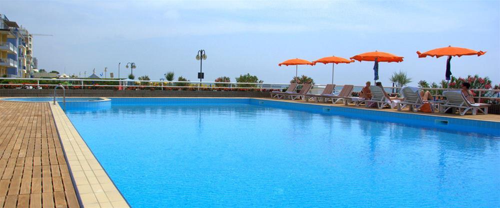 Hotel Astor Lido di Jesolo Exterior foto