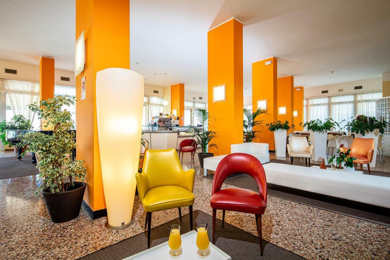 Hotel Astor Lido di Jesolo Exterior foto