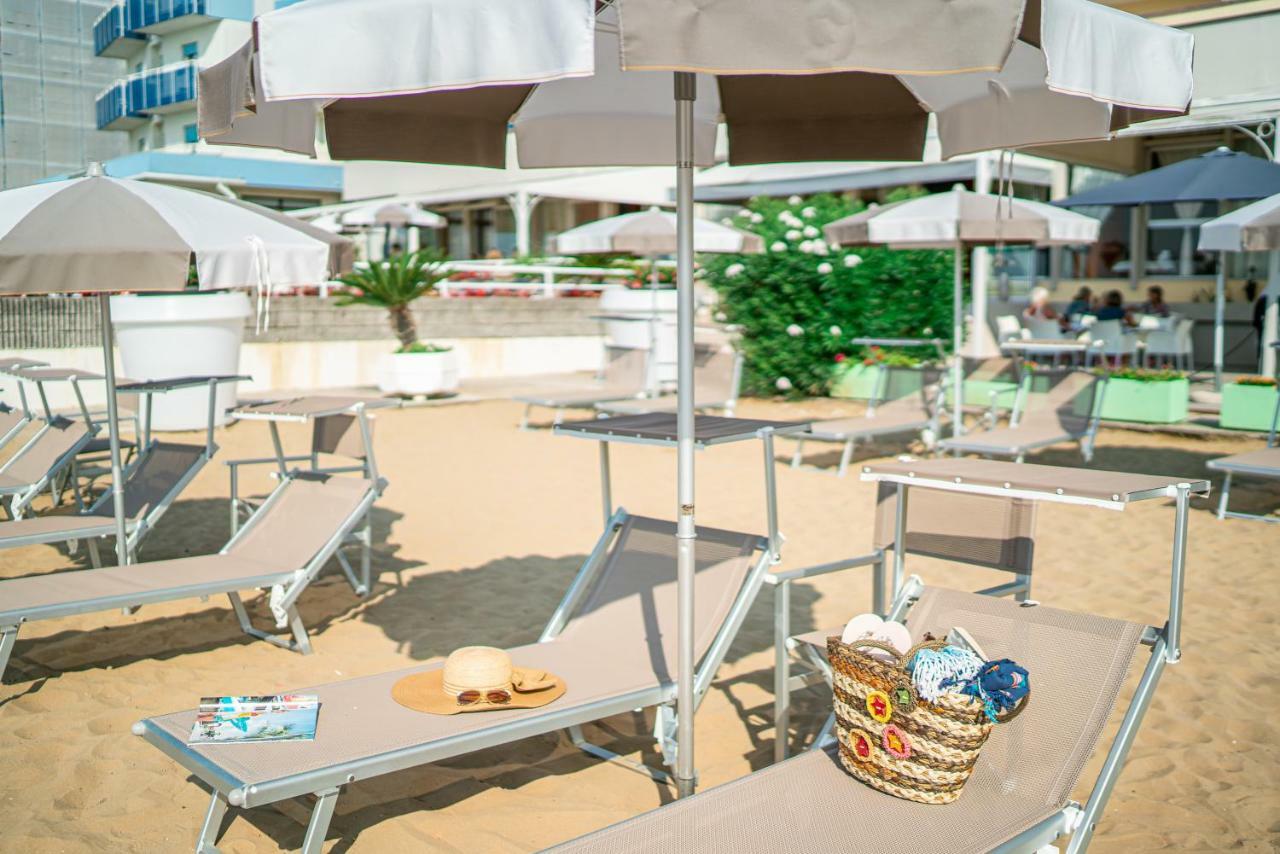Hotel Astor Lido di Jesolo Exterior foto
