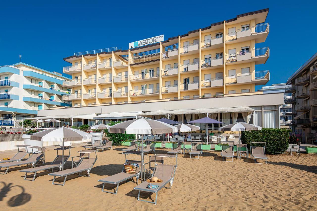 Hotel Astor Lido di Jesolo Exterior foto
